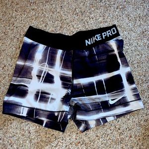 Black and White design Nike Pro Spandex